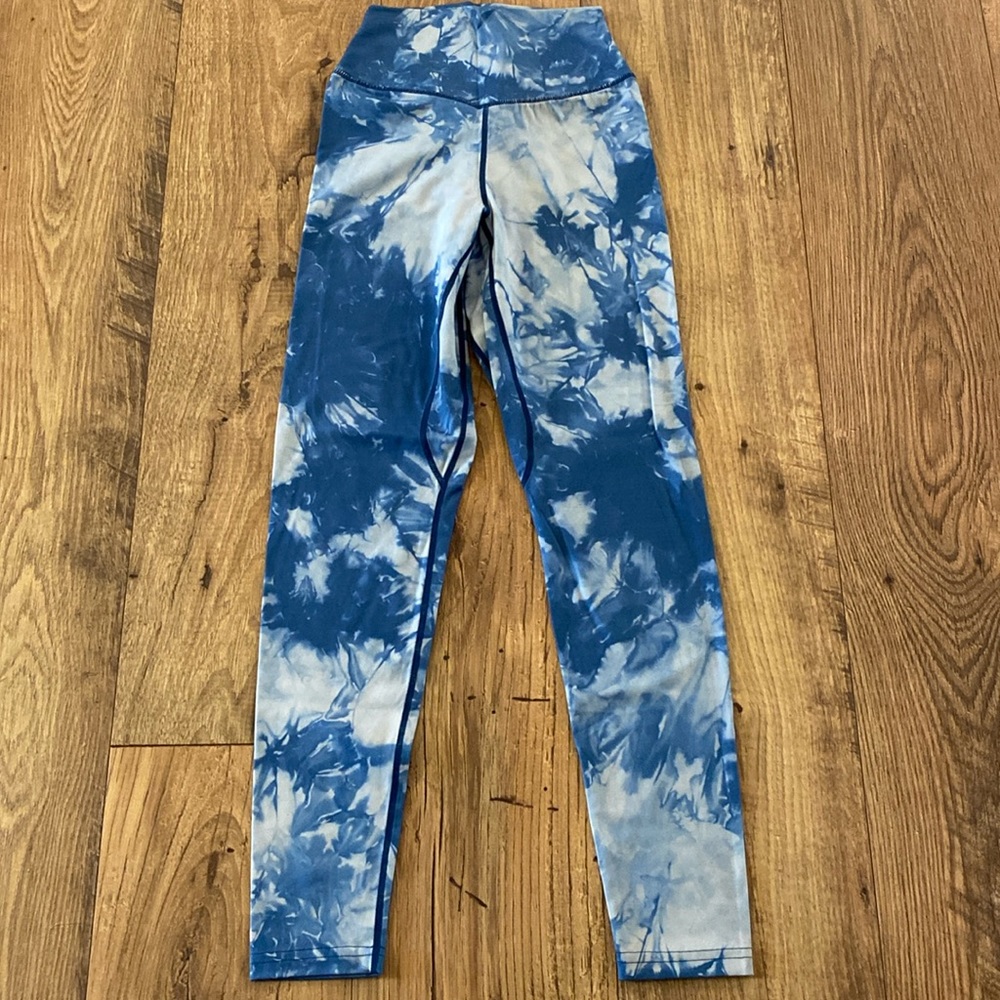 EUC Balance Athletica Tie Dye Leggings, small